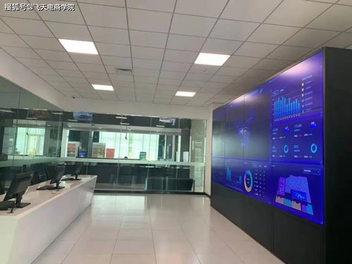 县网信办主任董宝明一行深入调研电子商务进农村助力数字乡村发展